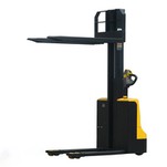 Kapazität Elektrische Sit-down Moving Mast Reach Trucks 2.200-3.500 lb.